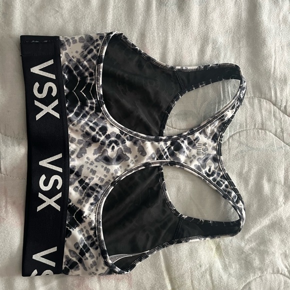 VSX Monochrome Patterned Sports Bra - Picture 10 of 11